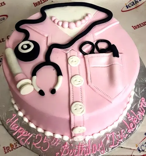 Celebrate Their Big Achievement with the Perfect Graduation Cake from iCakes