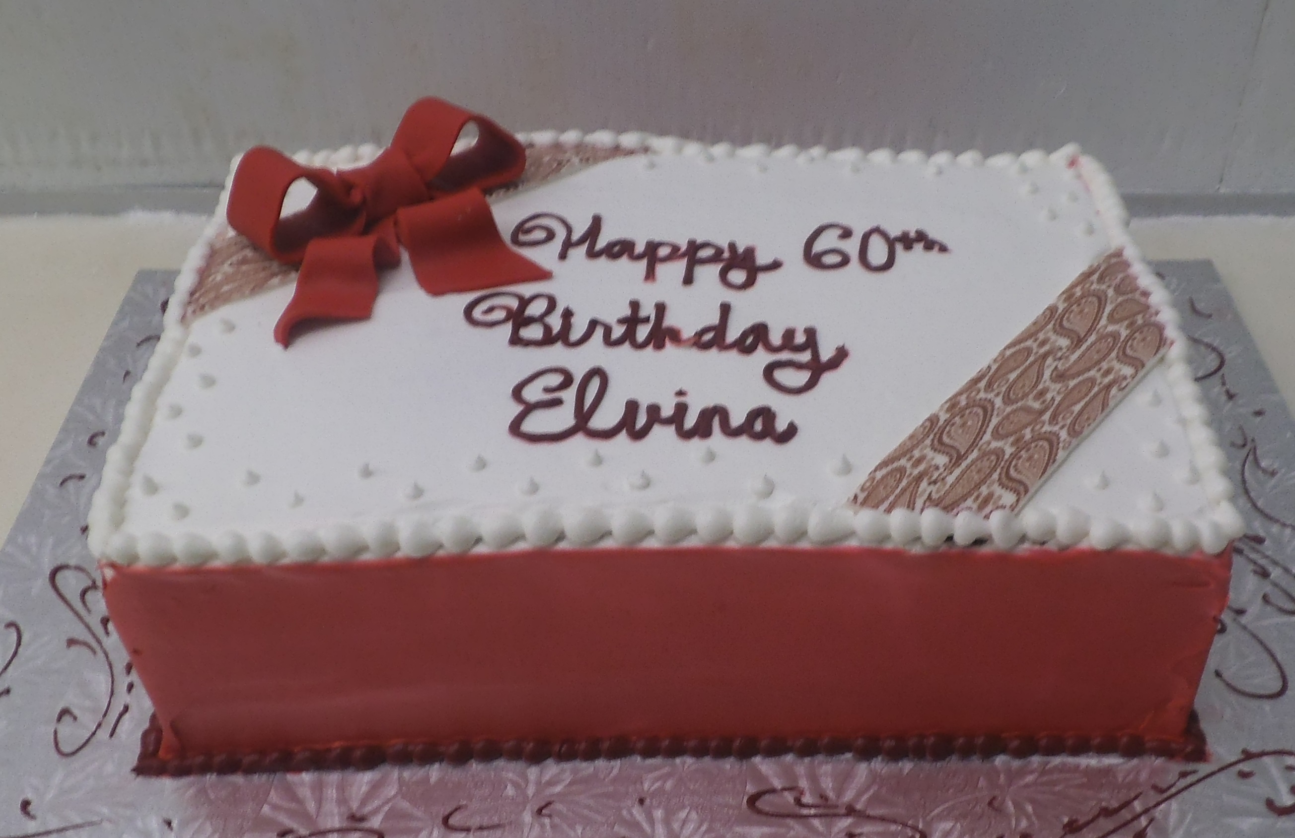 Regular Classic Slab Birthday Cake For Woman/Man