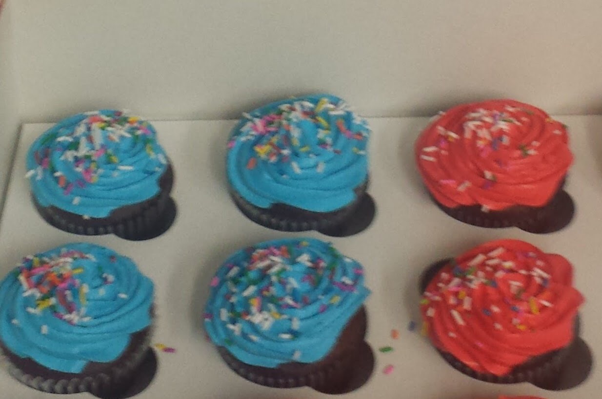 Cupcake With Rainbow Sprinkles For Man/Woman/Boy/Girl