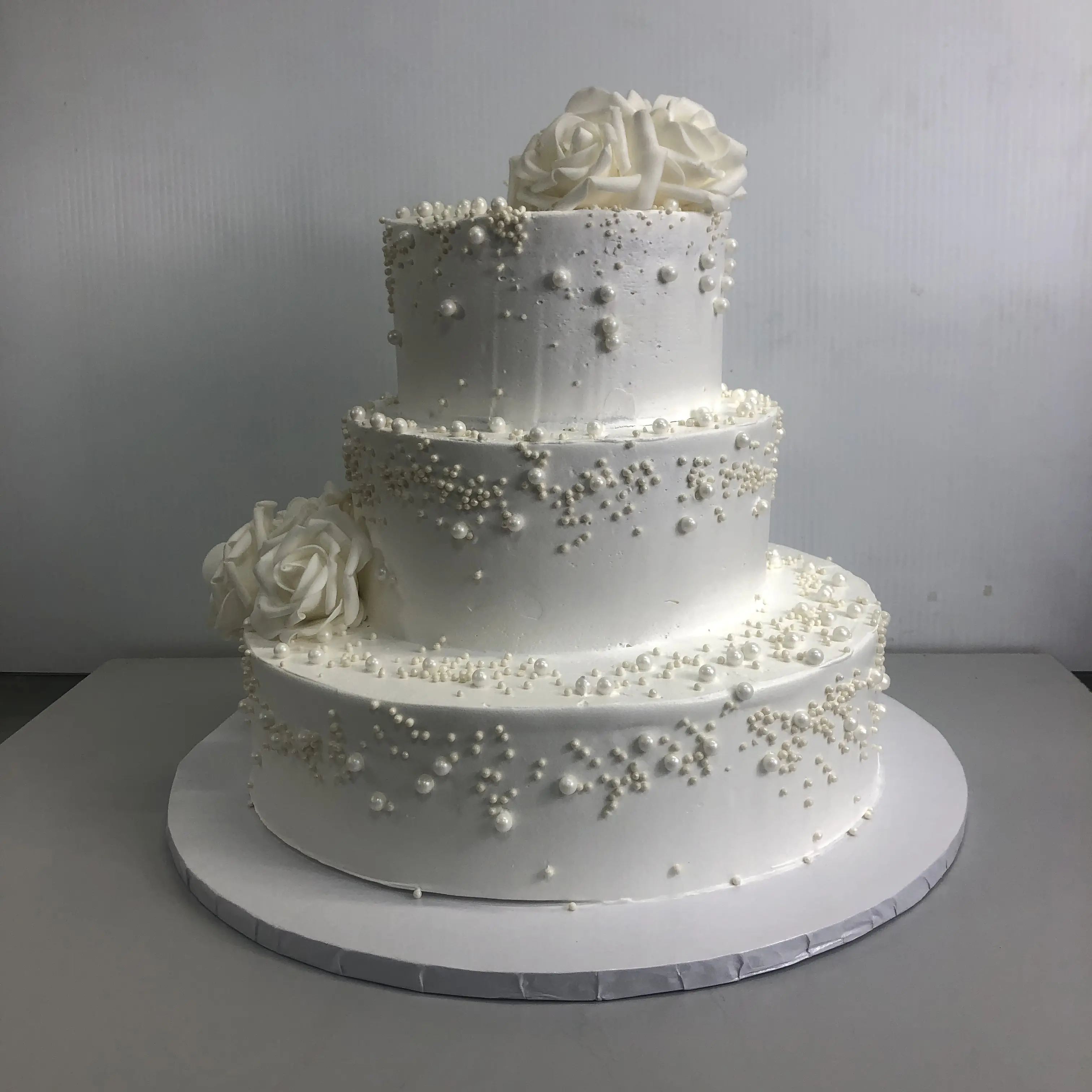 How to Choose the Right Wedding Cake Shape: Round, Square & Modern Designs in Toronto & GTA